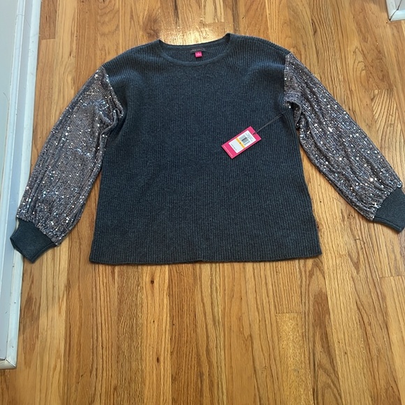 Vince Camuto Sweater - Picture 8 of 8
